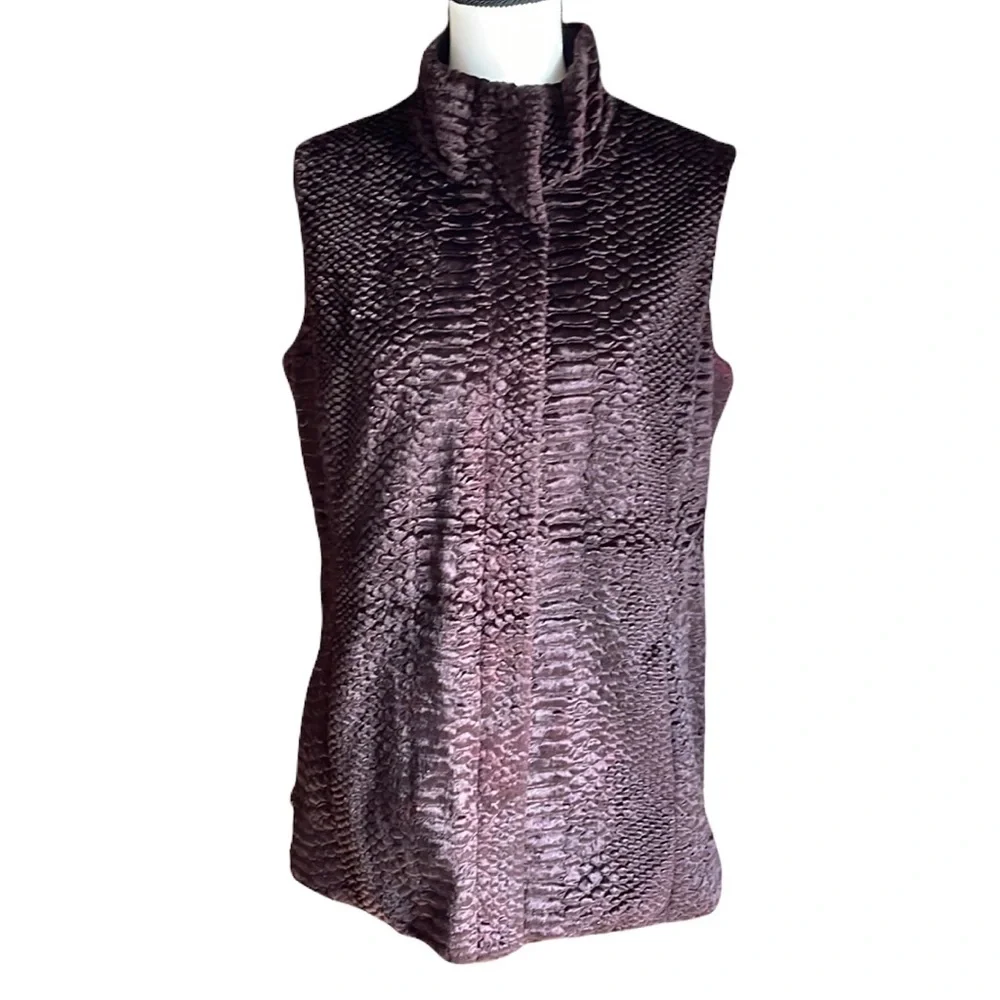 Mycra Pac Tour Reversible Faux Fur Vest Extinction Rebellion Logo 1 S/M Long